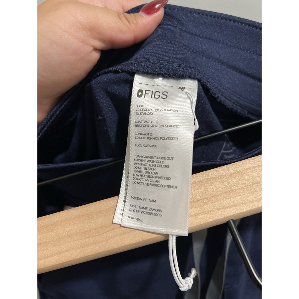 FIGS Navy Blue Scrub Set Casma Top Zamora Jogger Technical Collection Womens S - Picture 7 of 14